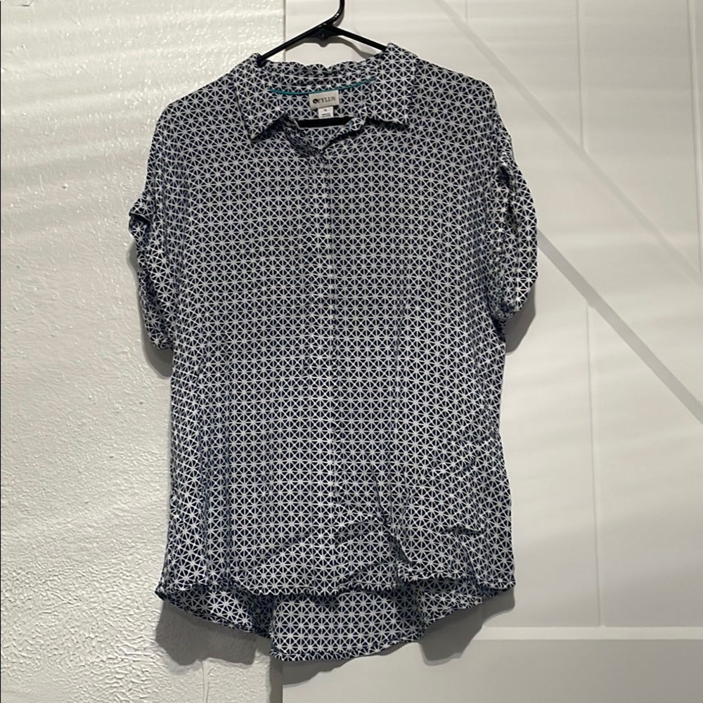 Women’s Blue Geometric Patterned Shirt